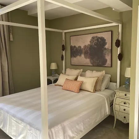 Bed and Breakfast A Plus,
